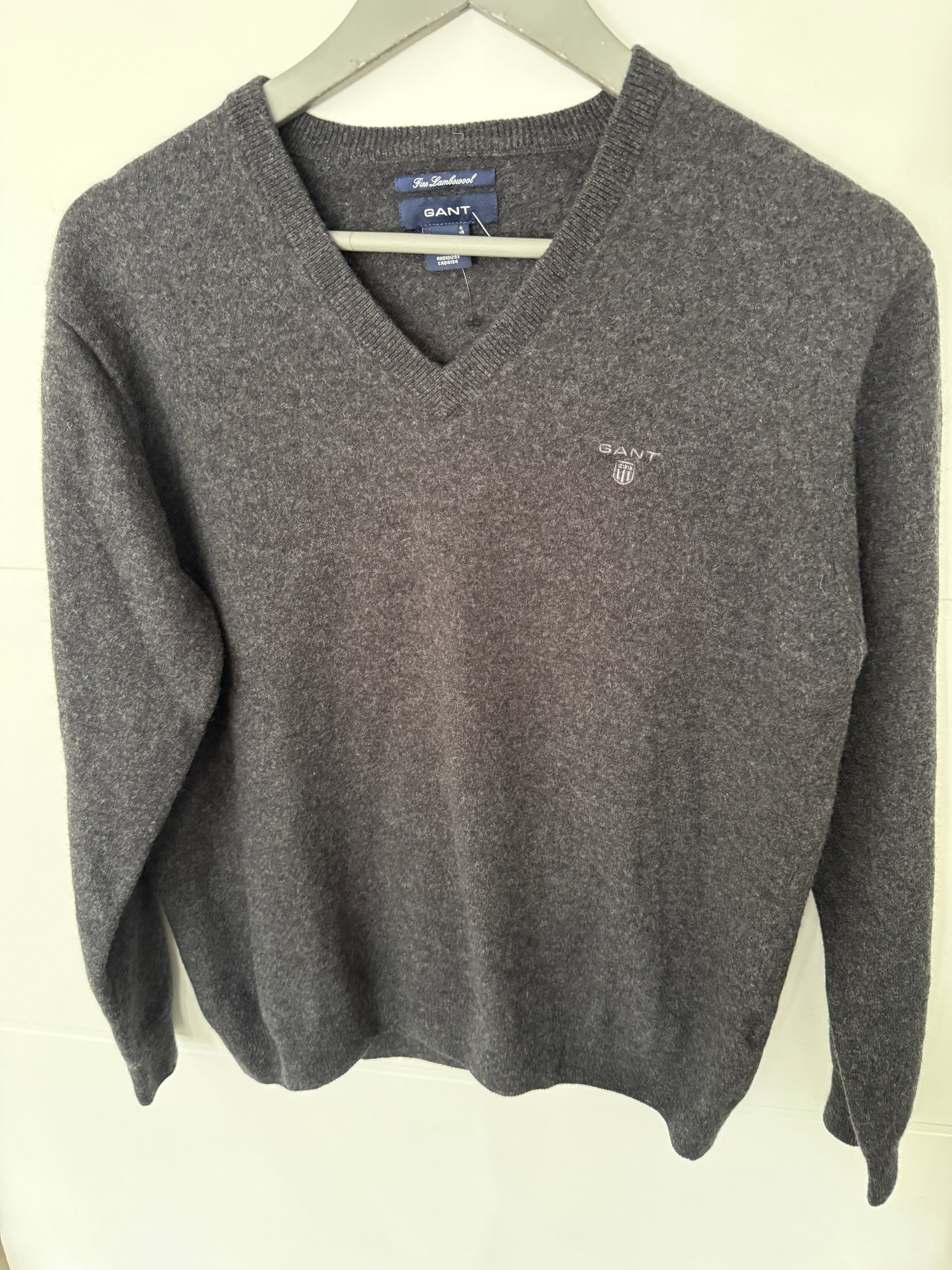Gant V-Neck Sweater